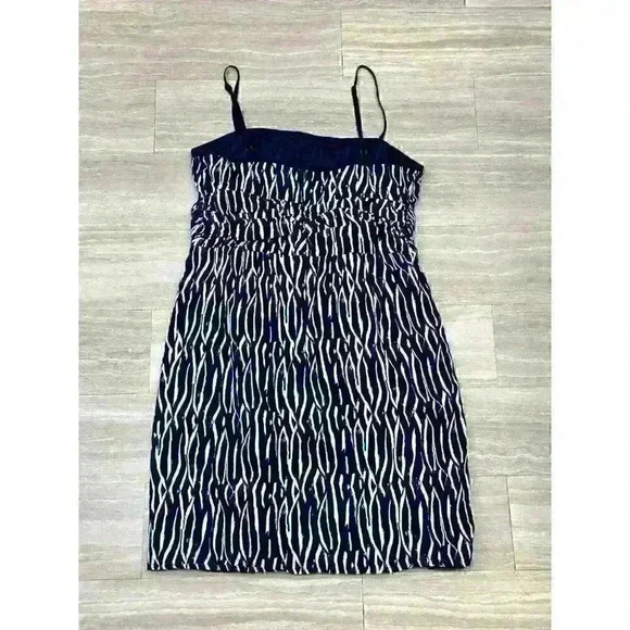 Versatile Blue & White Ruched Dress from Ann Taylor Loft - Size 14 - Picture 5 of 8